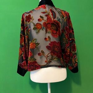 Xhilaration (Size S) women’s shawl